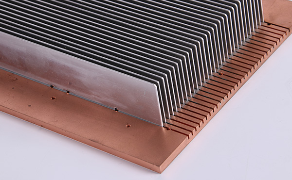 銅鋁結(jié)合插片散熱器 銅鋁結(jié)合插片散熱器