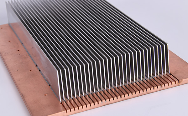 銅鋁結(jié)合插片散熱器 銅鋁結(jié)合插片散熱器