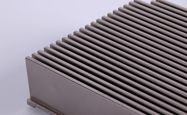 電子散熱器定制生產(chǎn)需要注意什么? 電子散熱器定制生產(chǎn)需要注意什么?