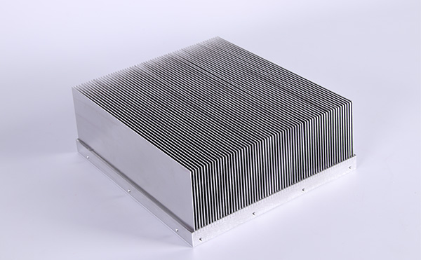 太陽能發(fā)電IGBT熱管均溫散熱器 太陽能發(fā)電IGBT熱管均溫散熱器